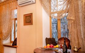 Mini-Hotel In The Very Heart Of Odessa