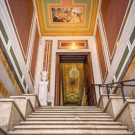 Mini-Hotel In The Very Heart Of Odessa Екстер'єр фото
